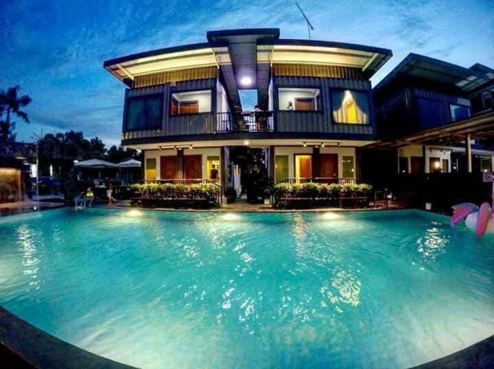 Kluang Container Swimming Pool Hotel Buitenkant foto
