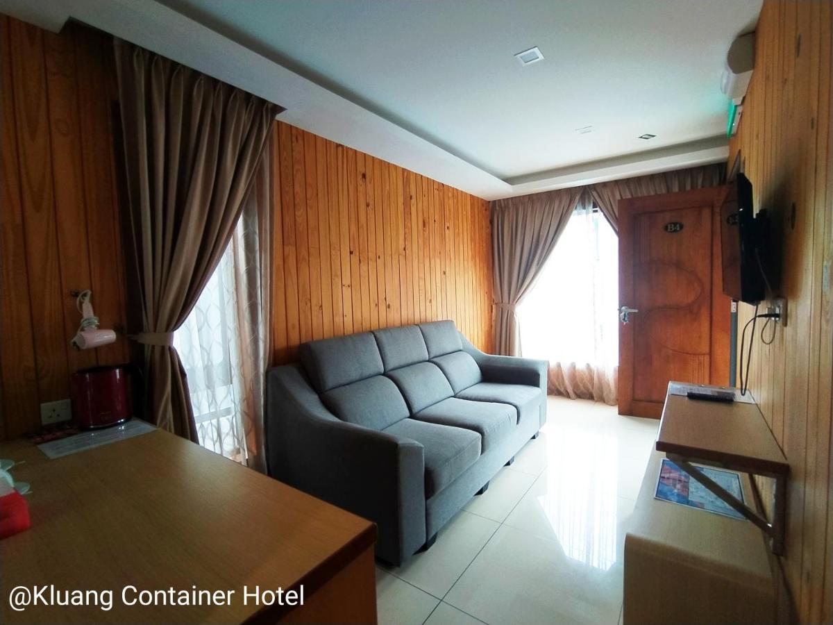 Kluang Container Swimming Pool Hotel Buitenkant foto