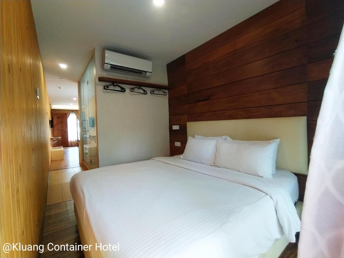 Kluang Container Swimming Pool Hotel Buitenkant foto