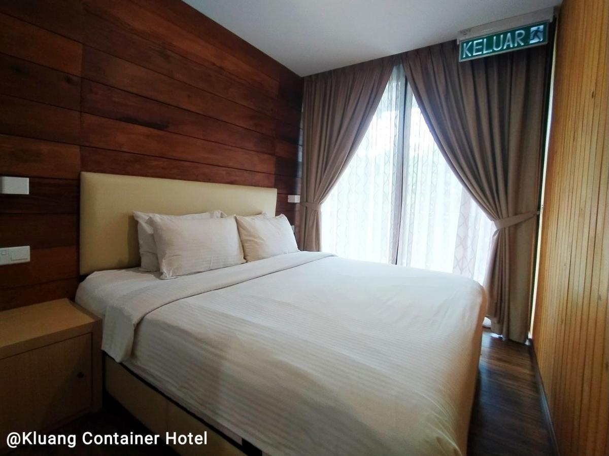 Kluang Container Swimming Pool Hotel Buitenkant foto
