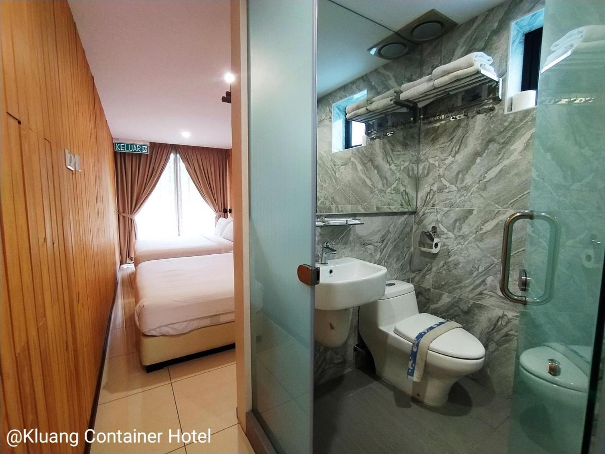 Kluang Container Swimming Pool Hotel Buitenkant foto